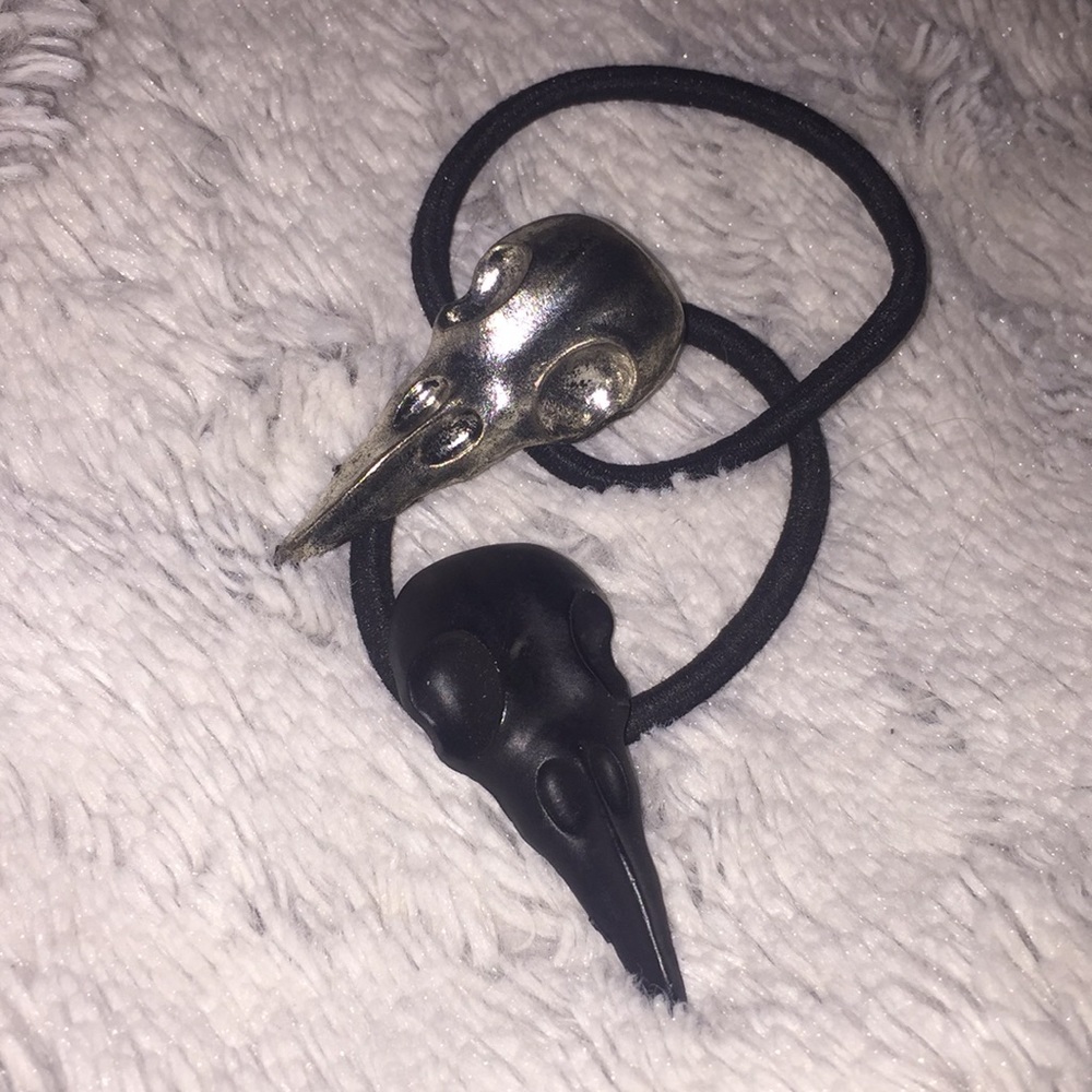 Crow skull hair accessory’s